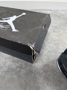 Jordan 4 Retro Fear (2024) Sz 11 (Damaged Box)