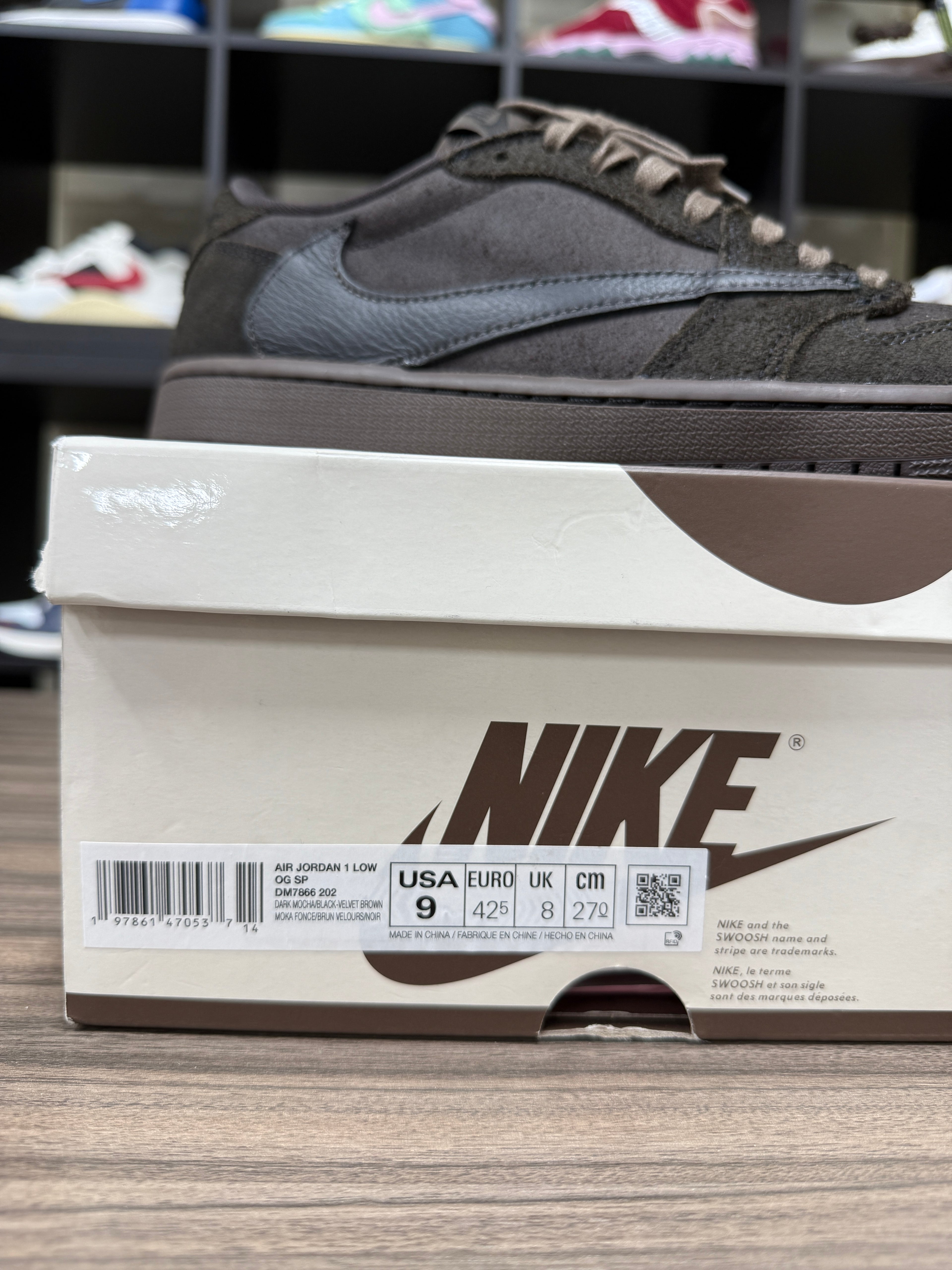 Travis Scott Air Jordan 1 Low Velvet Brown Sz 9