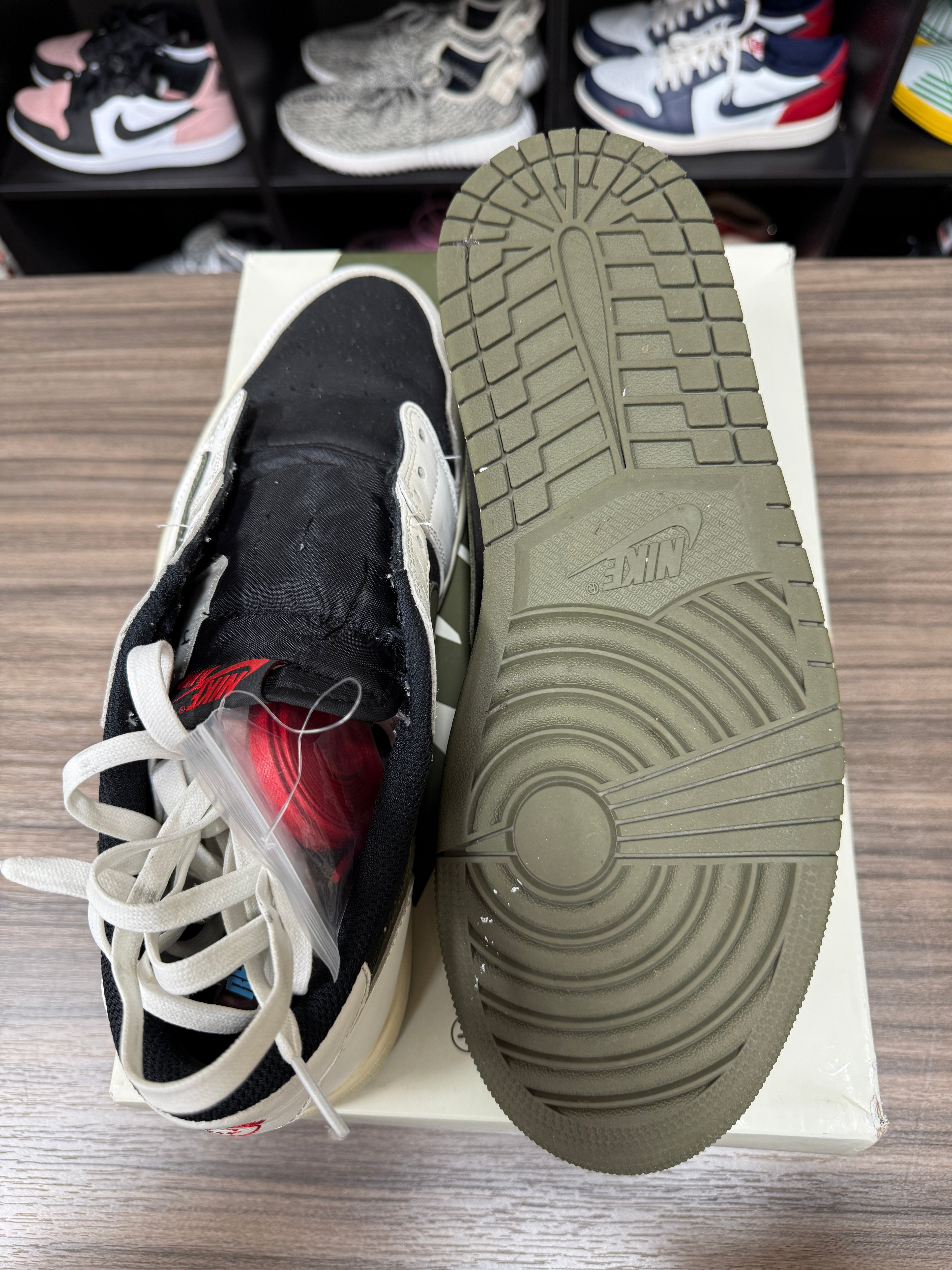 Travis Scott Wmns Air Jordan 1 Low Olive  Sz11.5/W13