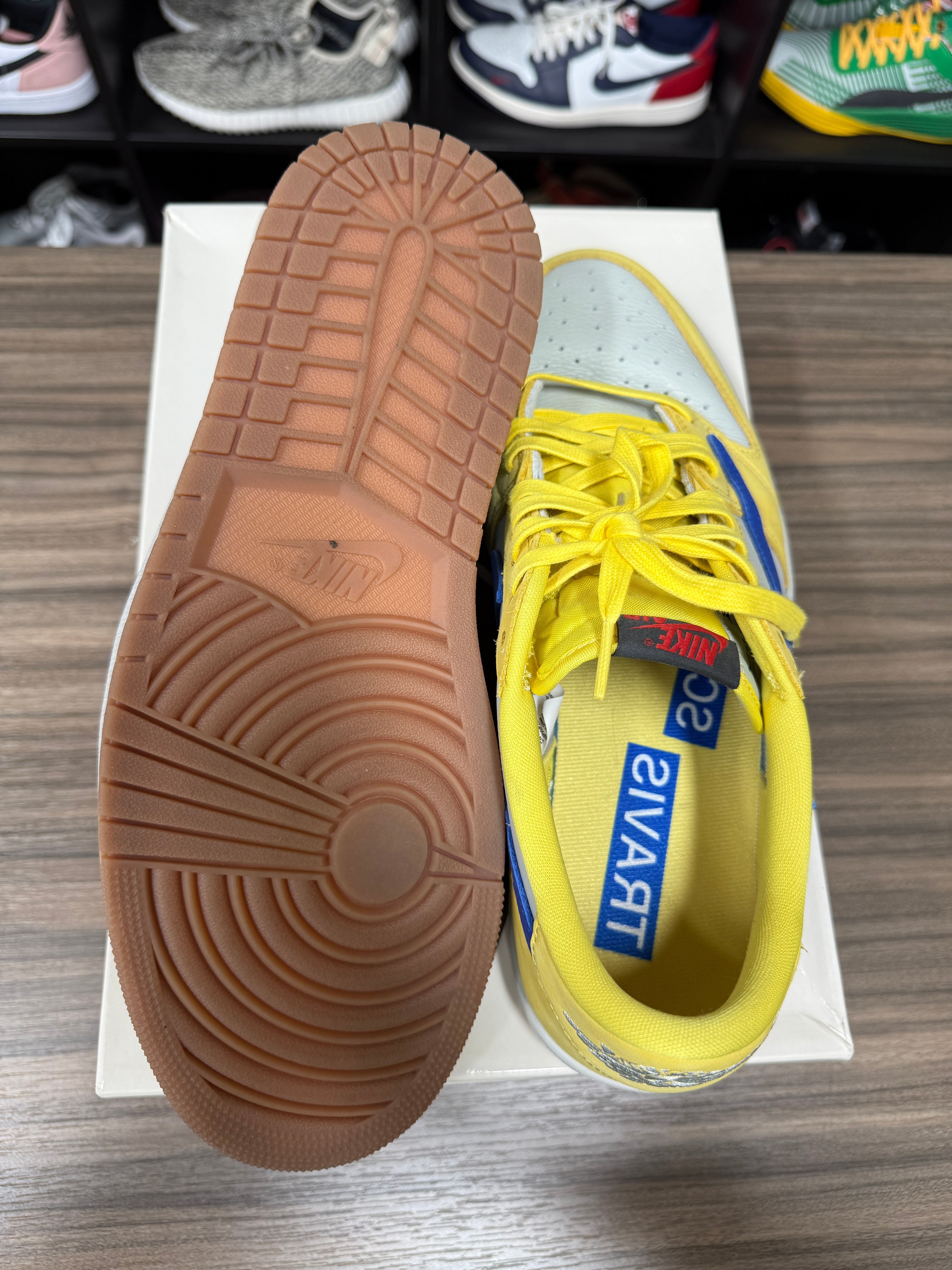 Travis Scott Wmns Jordan 1 Low Canary Mens 11/W12.5