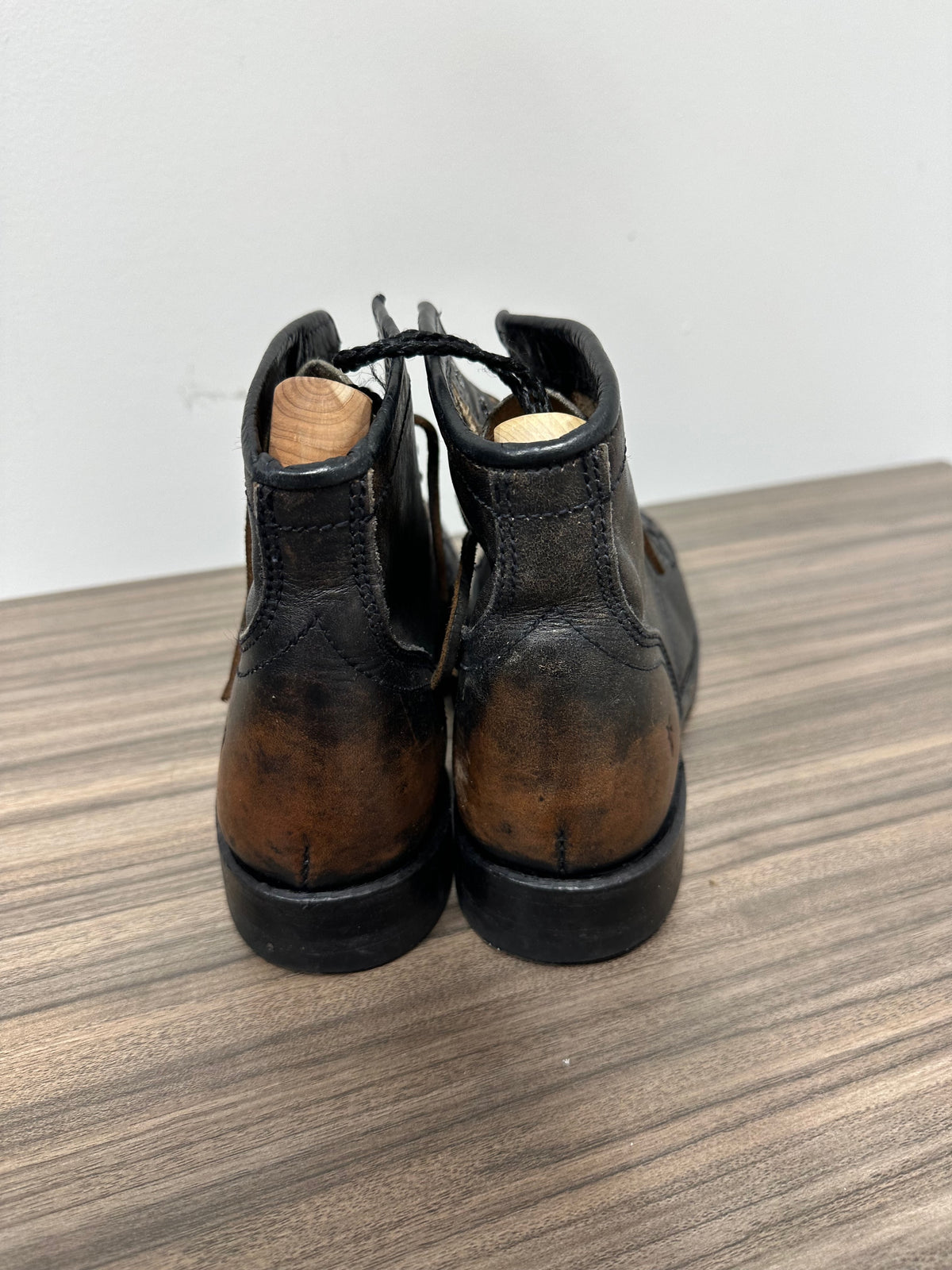 Frye Men's Logan Cap Toe boots men's sz 8