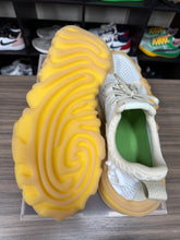 Load image into Gallery viewer, Crocs Salehebembury x Juniper tahini Sz 11
