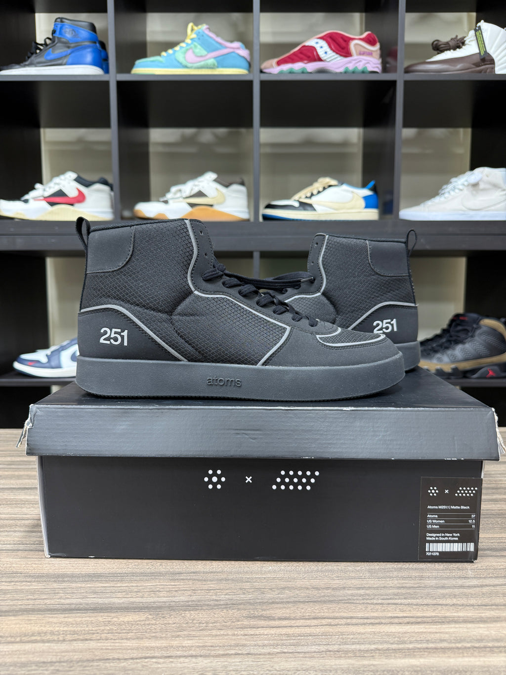 Atoms M251.1 Black Sz 11