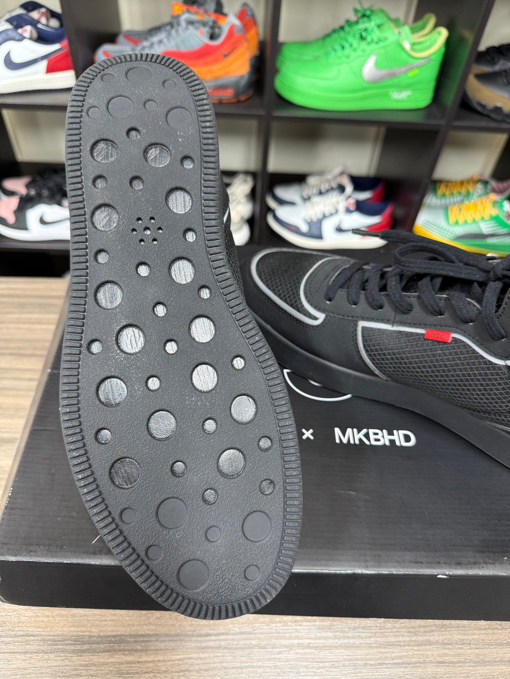 Atoms M251.1 Black Sz 11