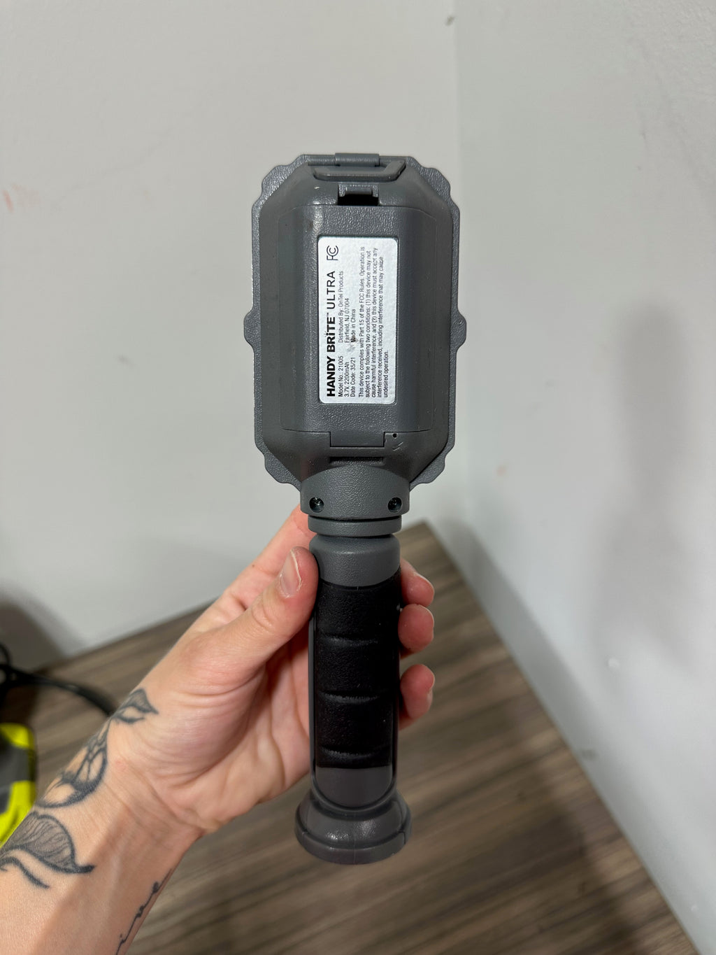 Handy Brite Ultra-Bright Cordless LED Work Light