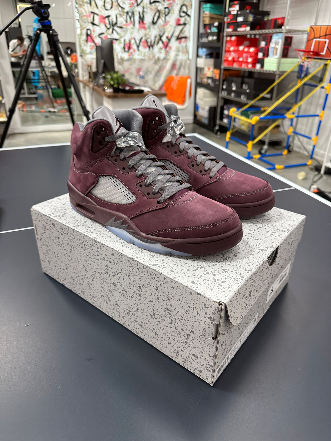 Jordan 5 Retro Burgundy (2023) sz 11