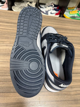 Load image into Gallery viewer, Nike Dunk Low Georgetown Sz 10.5 NO BOX
