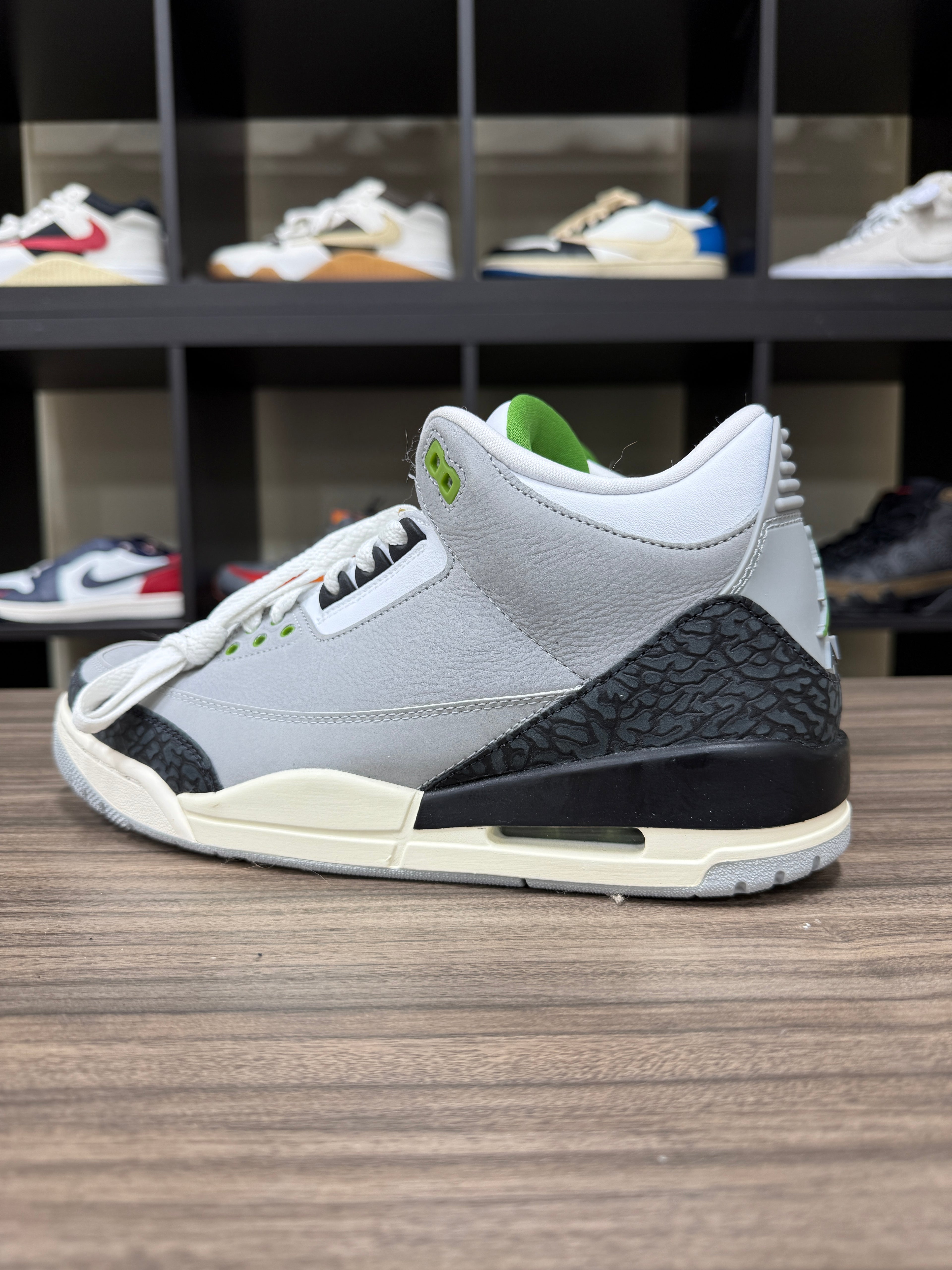 Air Jordan 3 Chlorophyl Sz 10.5 NO BOX