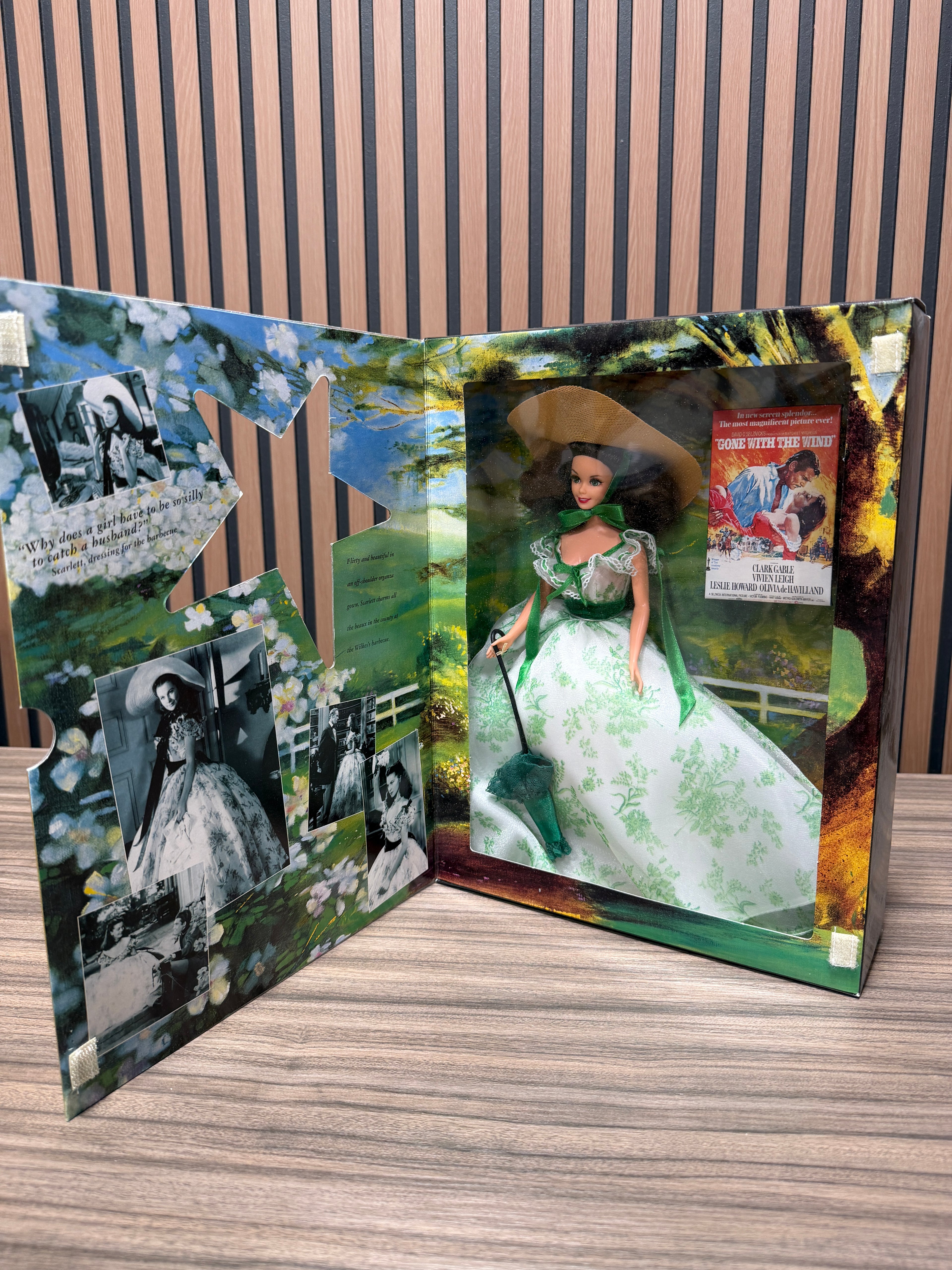 BARBIE as SCARLETT O'HARA Gone With The Wind HOLLYWOOD LEGENDS Green Drapery