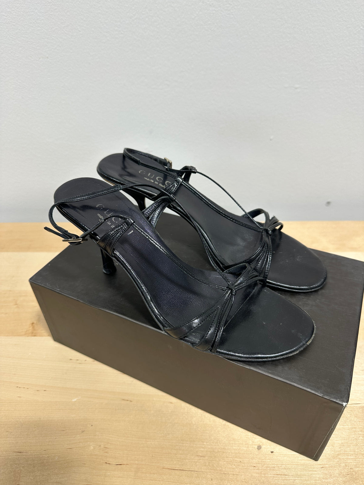 Vintage GUCCI Minimalist Skinny Multi-Strap Kitten Heel Sandals - Black - Size 7.5
