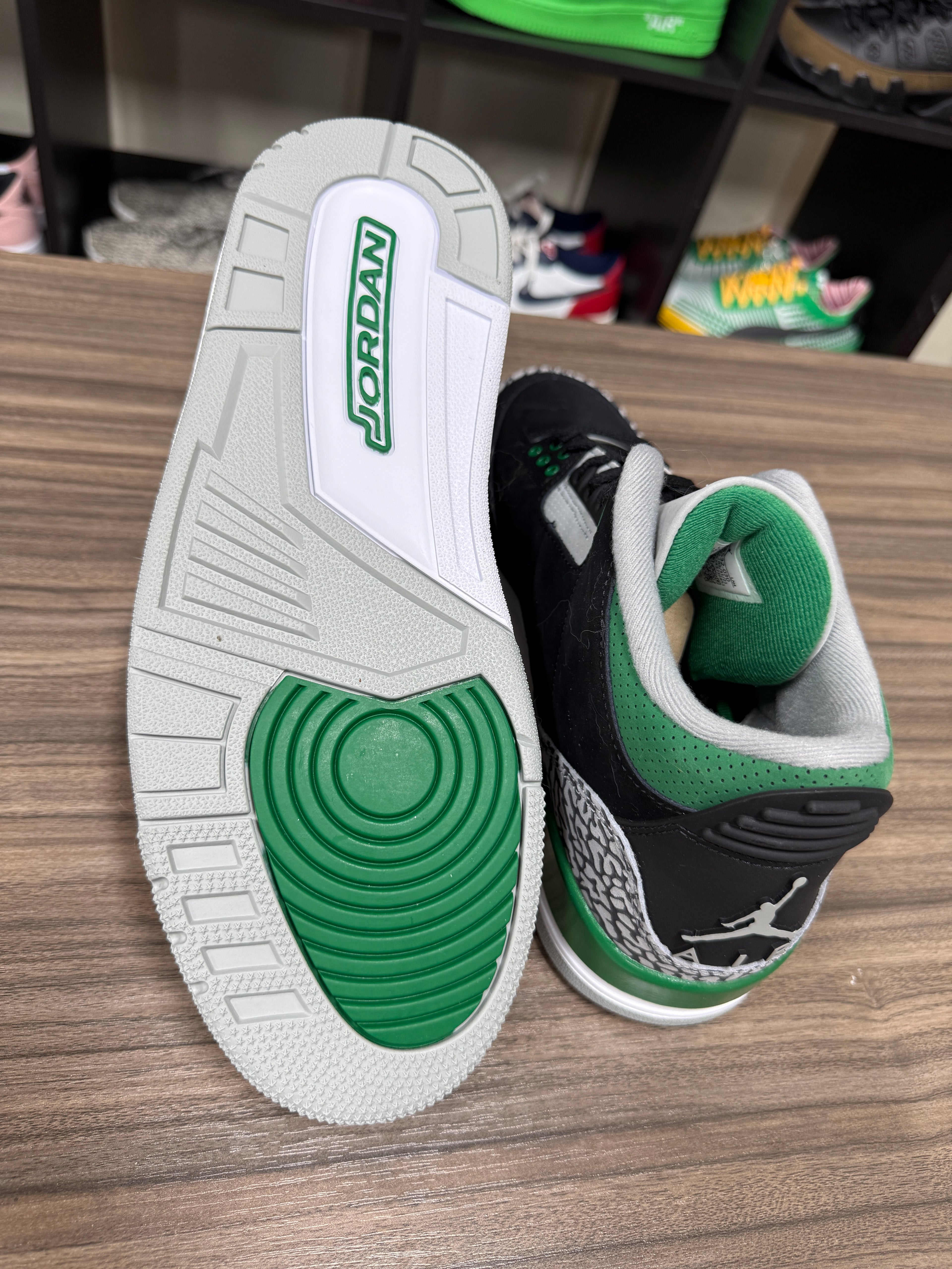 Air Jordan 3 Pine Green Sz 10.5 NO BOX