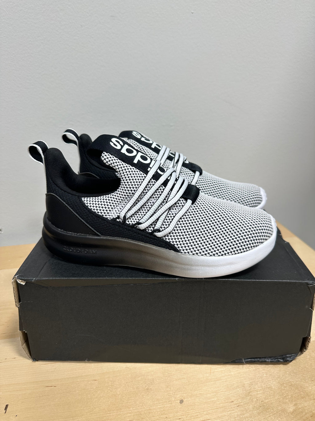 NEW Adidas Youth Lite Racer Adapt 7.0 K Slip-On Running Shoes - Knit Black/White - Size 3 (With Original Box)
