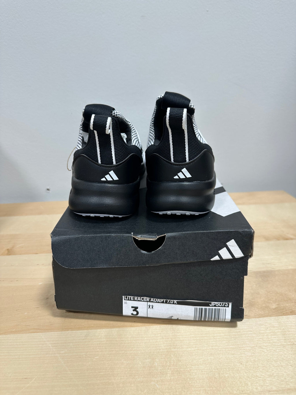 NEW Adidas Youth Lite Racer Adapt 7.0 K Slip-On Running Shoes - Knit Black/White - Size 3 (With Original Box)