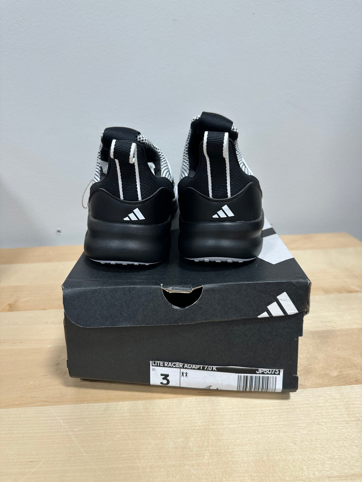 NEW Adidas Youth Lite Racer Adapt 7.0 K Slip-On Running Shoes - Knit Black/White - Size 3 (With Original Box)
