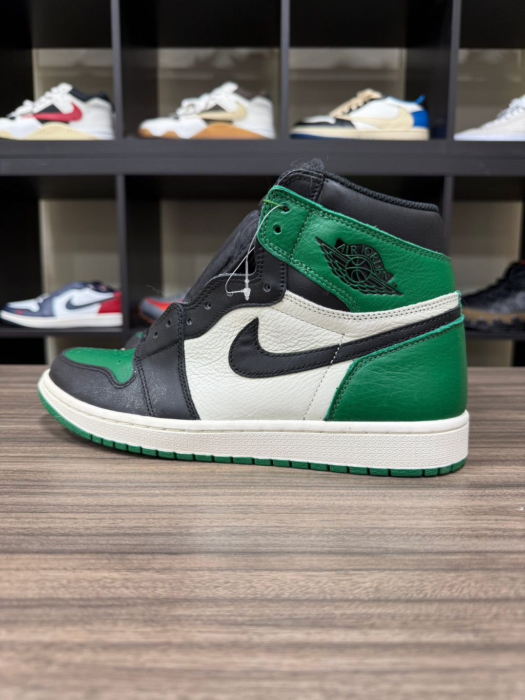 Jordan 1 Retro High Pine Green Sz 10.5 NO BOX