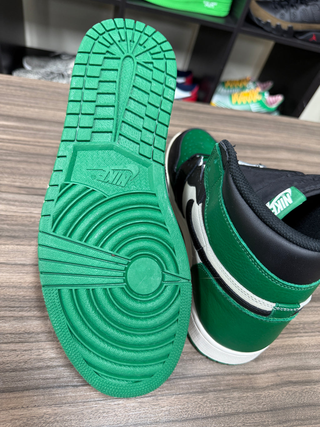 Jordan 1 Retro High Pine Green Sz 10.5 NO BOX