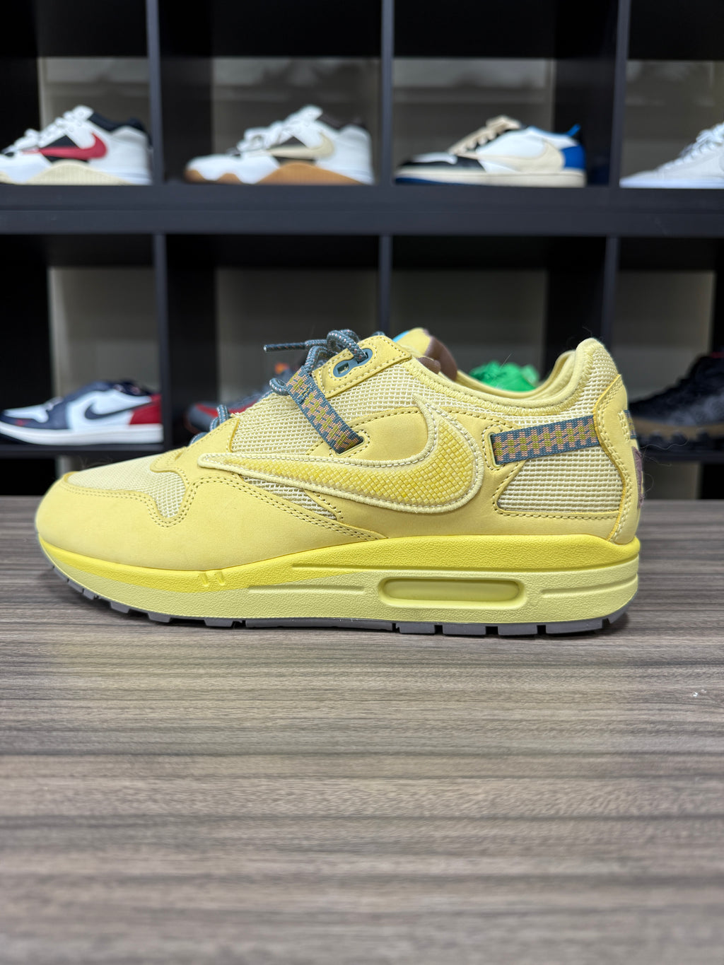 Nike Air Max 1 Travis Scott Cactus Jack Saturn Gold Sz 10.5 NO BOX