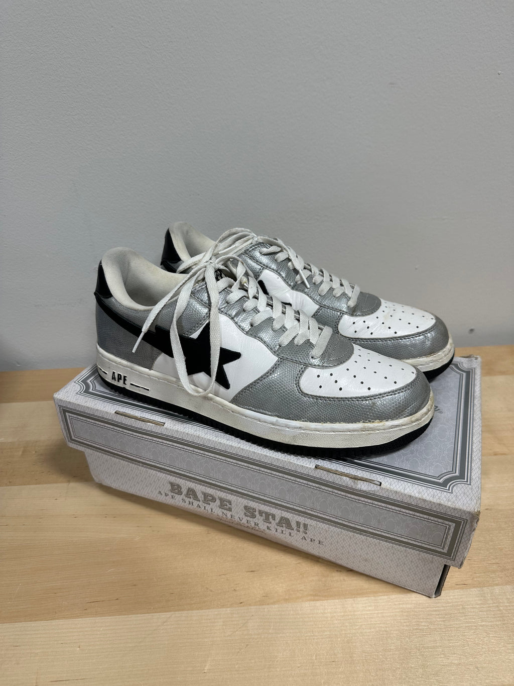 Vintage A BATHING APE Bape Sta Low Metallic Silver Crackle Leather - White/Black - Men's Size 13 (shoes only)