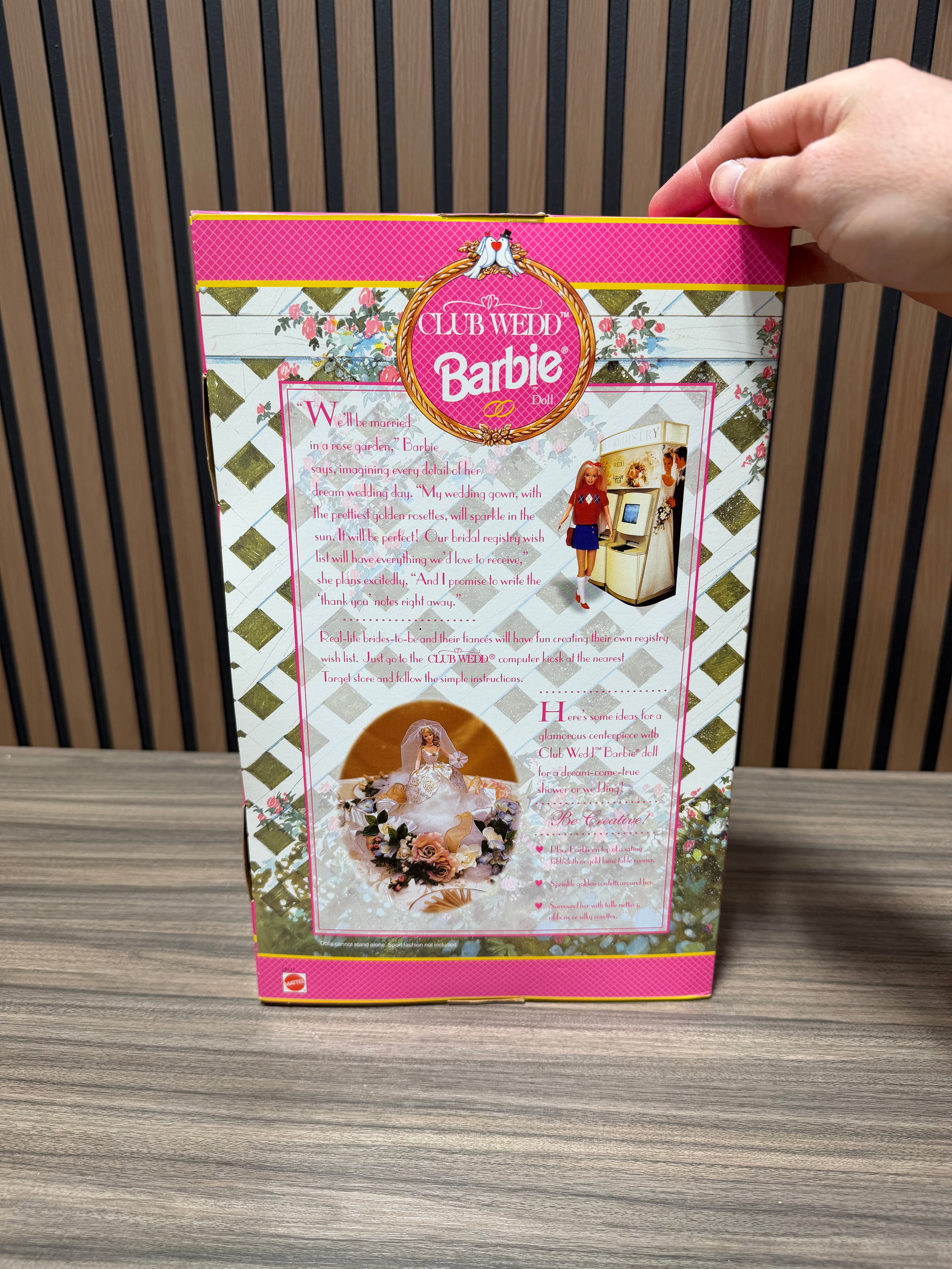 1997 Club Wedd Barbie doll