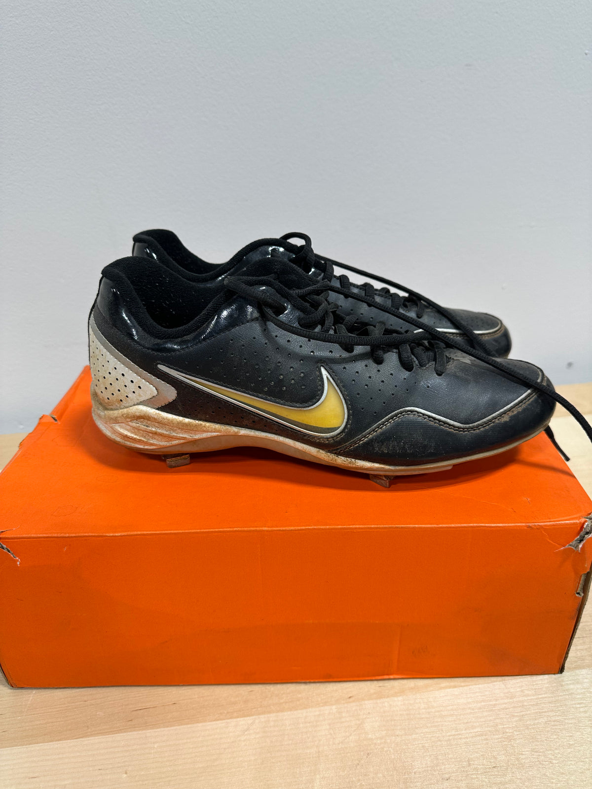 Vintage 2013 Nike Gamer Conversion Metal Baseball Cleats - Black/Metallic Silver - Men's Size 10 (With Original Box)