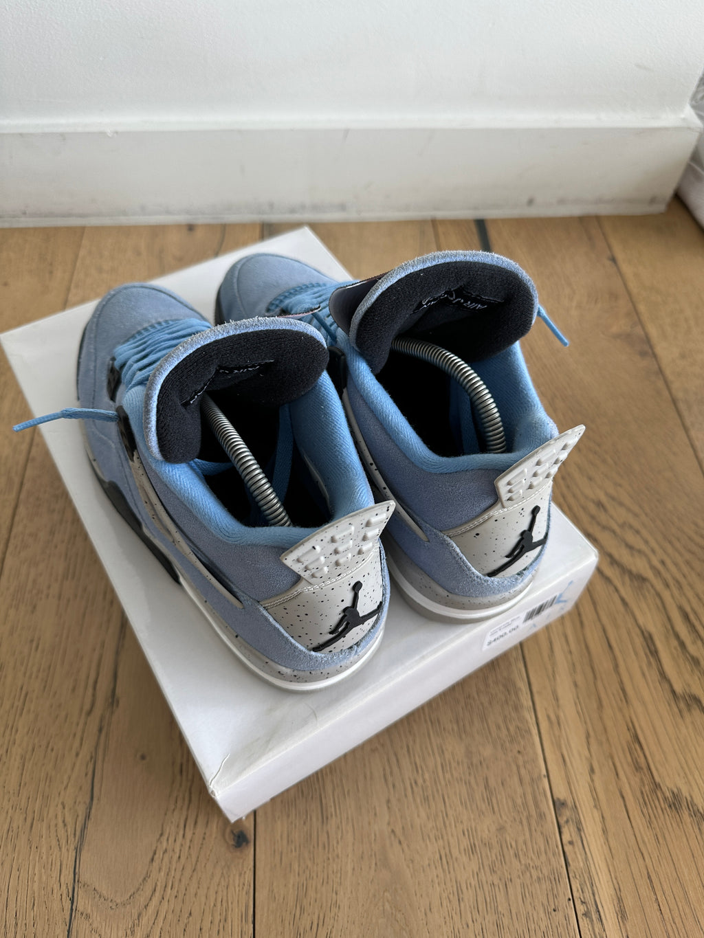Jordan 4 Retro University Blue sz 9