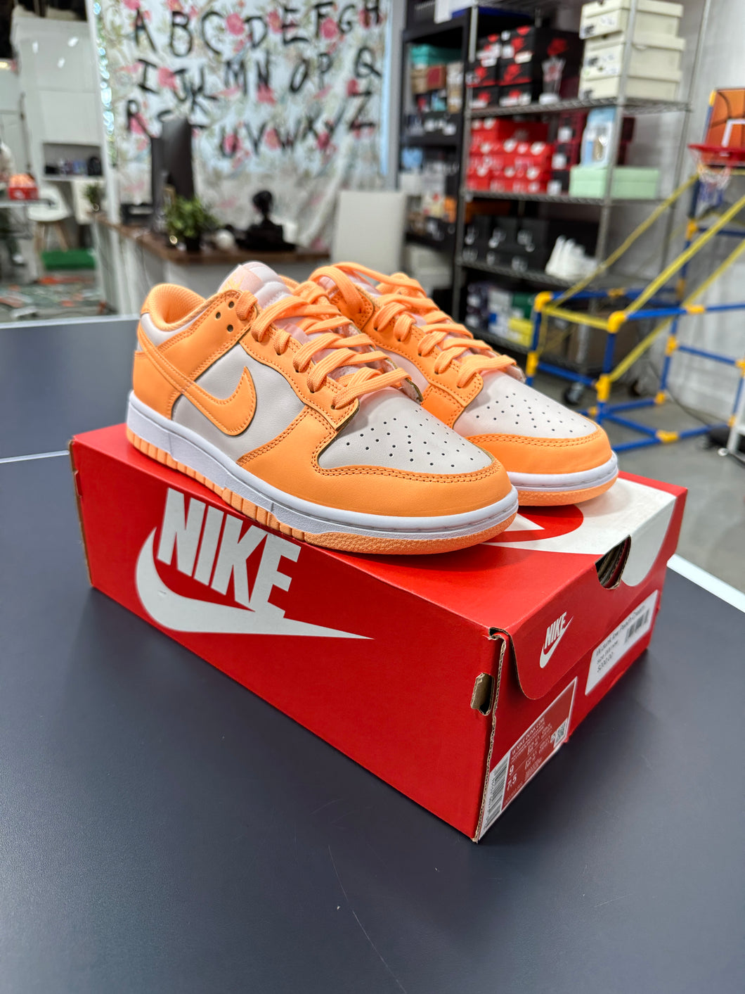 Nike Dunk Low Peach Cream W9 M7.5