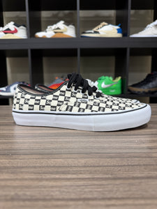 Vans Authentic Supreme Black Checker Logo Sz 10.5 NO BOX