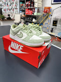 Nike Dunk Low Honeydew Sz W8.5 (M7)