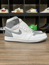 Load image into Gallery viewer, Jordan 1 Retro High OG Stealth Sz 10.5 NO BOX
