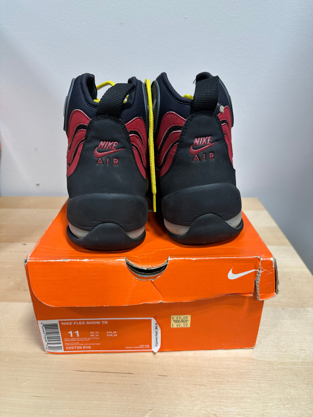 Vintage 2009 Nike Air Bakin' OG Hardaway Varsity Red Black - Men's Size 12 (Shoes Only)