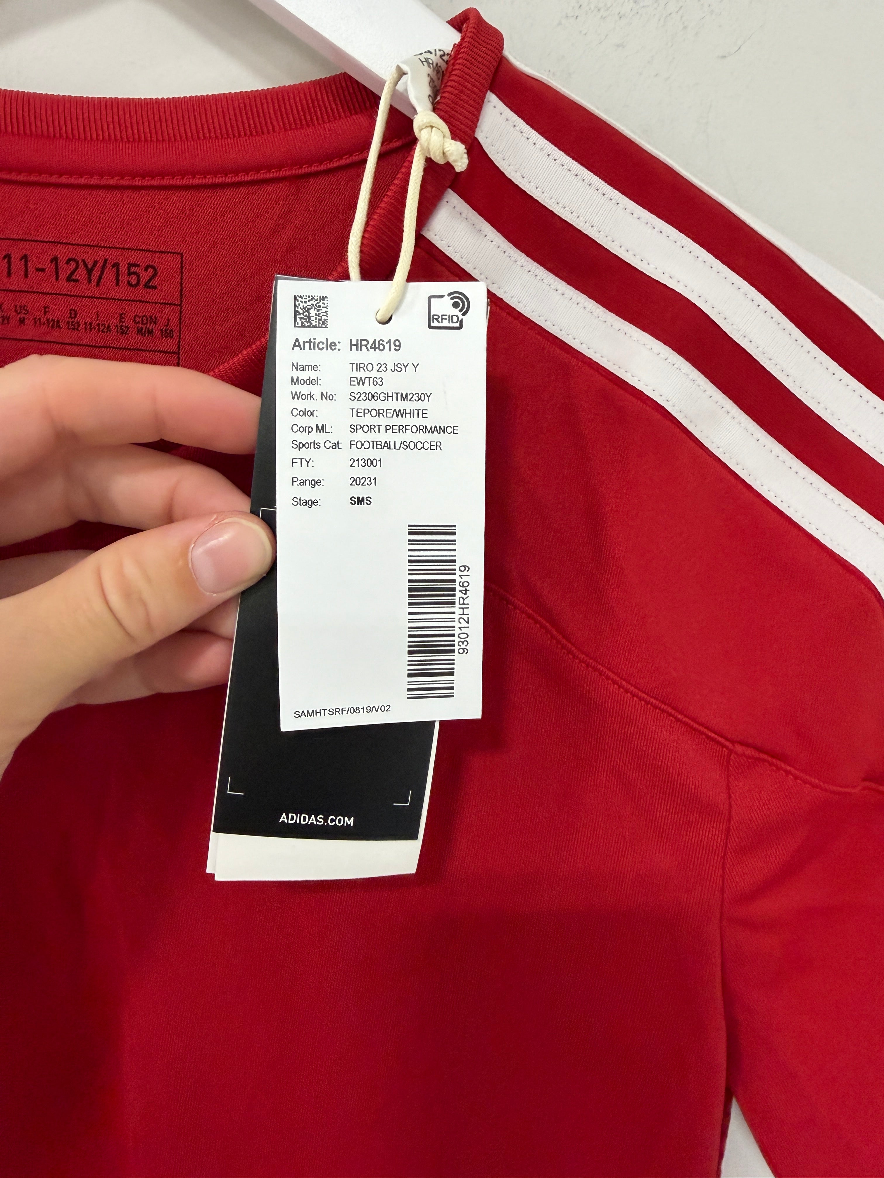 Adidas Tiro 23 Youth Jersey Size Medium
