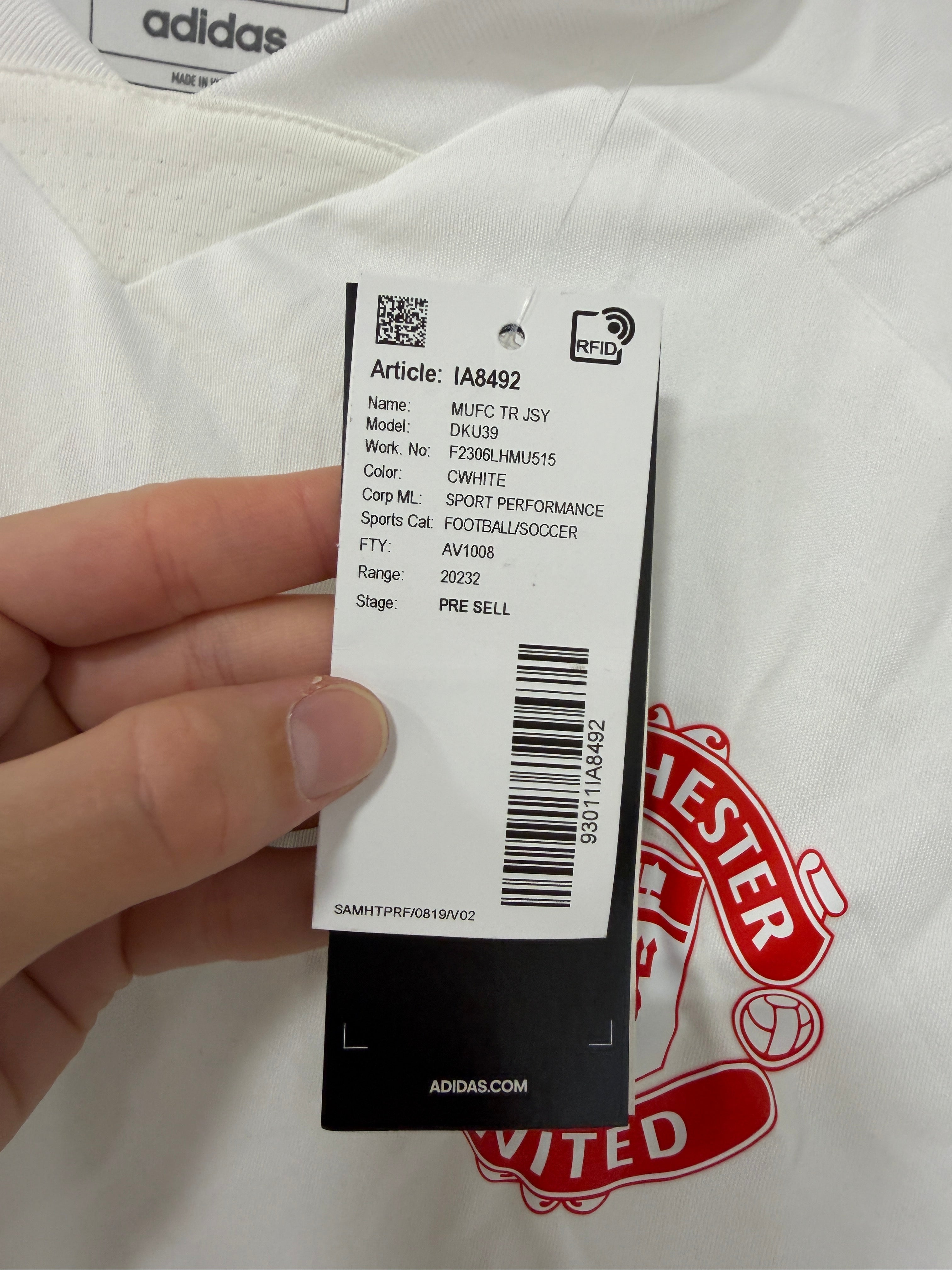 Adidas Manchester unit 2021-2022 Training Jersey Mens Sz Medium