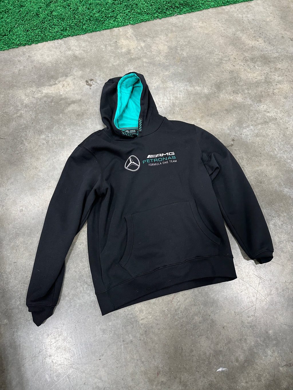 Mercedes AMG F1 Hoodie Sz L