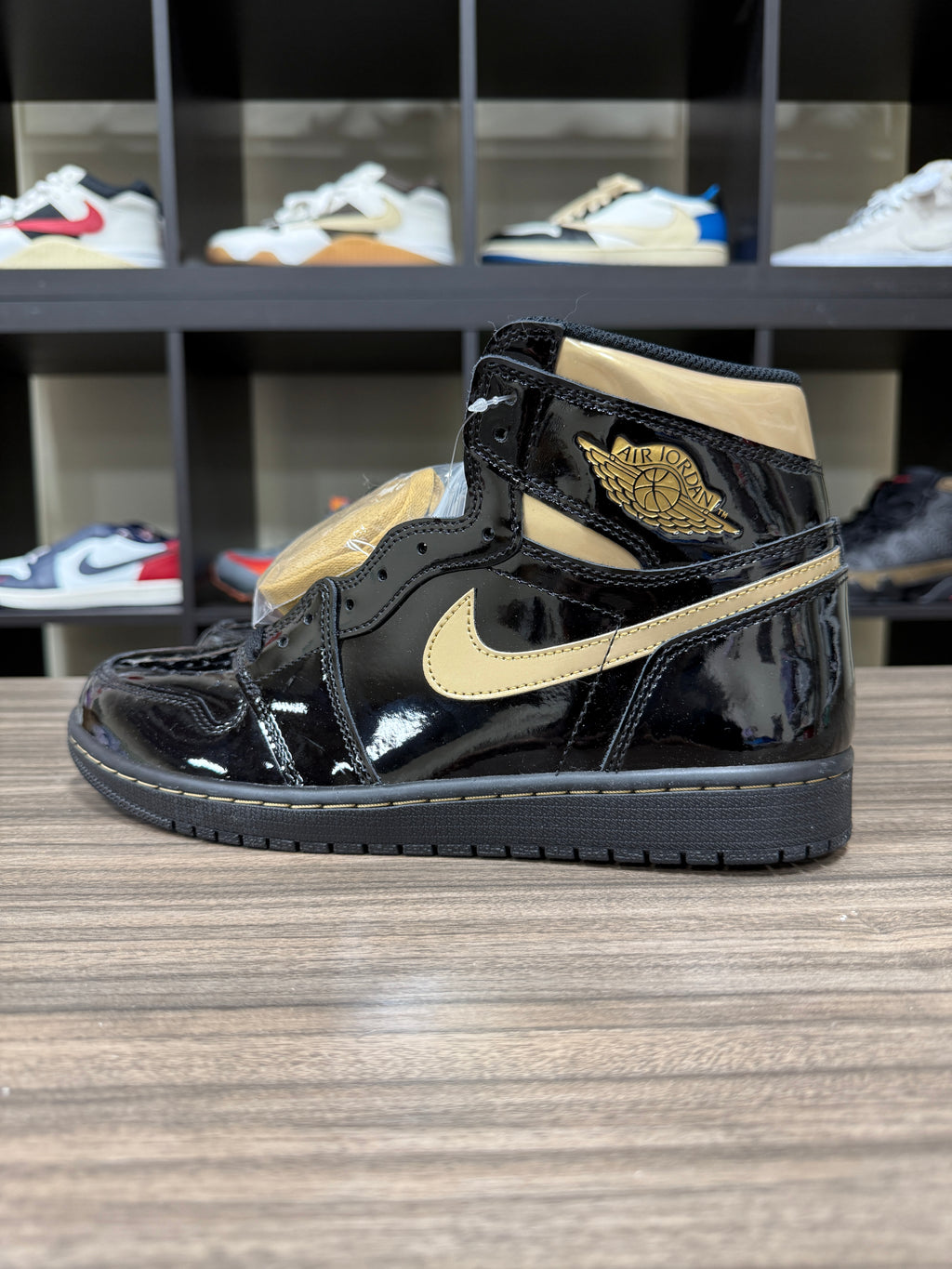 Jordan 1 Retro High Black Metallic Gold (2020) NO BOX