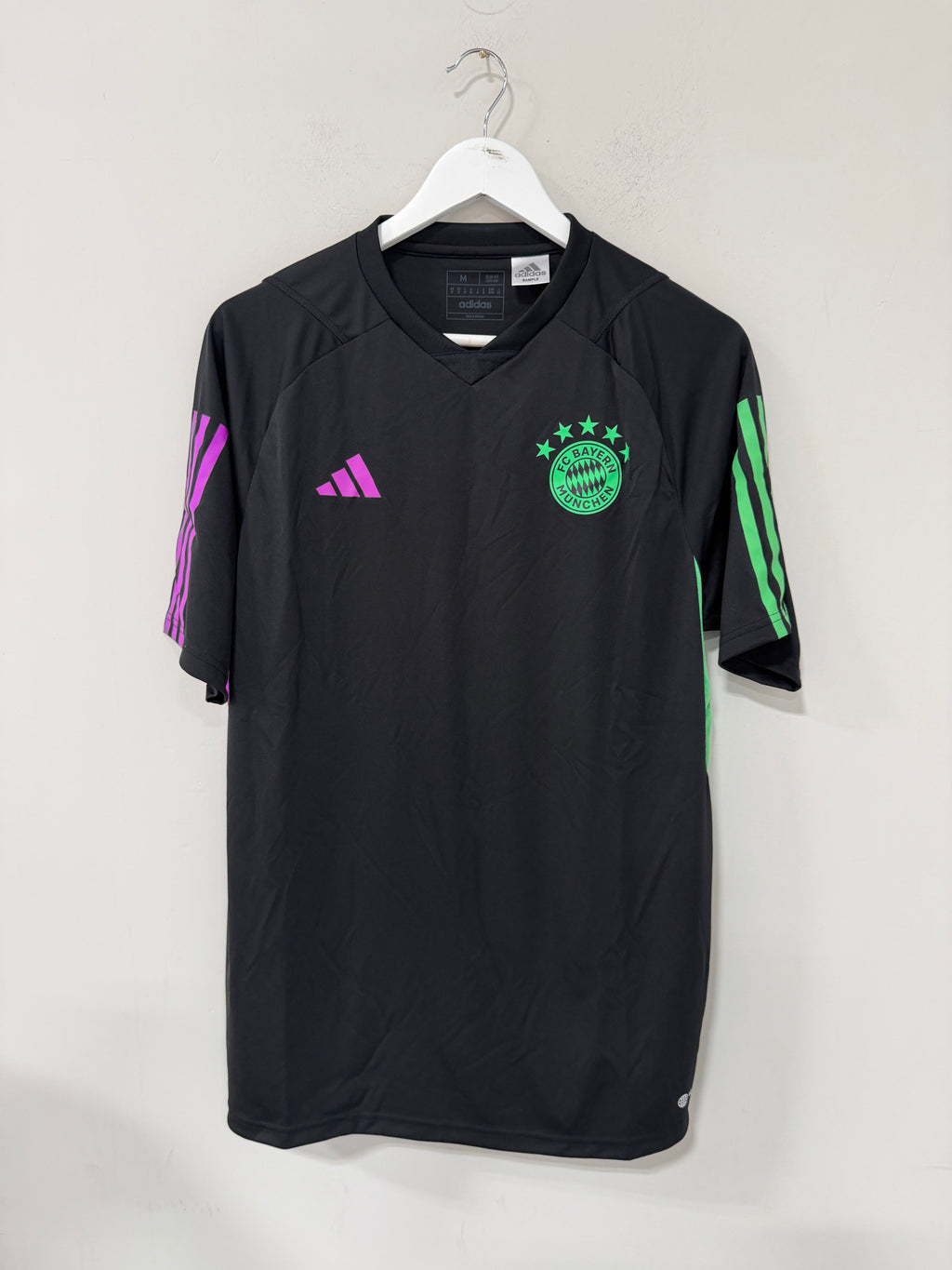 Adidas FC Bayern Munich 2023-2024 training jersey Mens Sz Medium