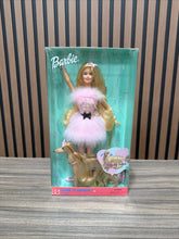 Load image into Gallery viewer, 1999 Barbie and Lacey Glam 'N Groom Doll and Dog Set Mattel #27271
