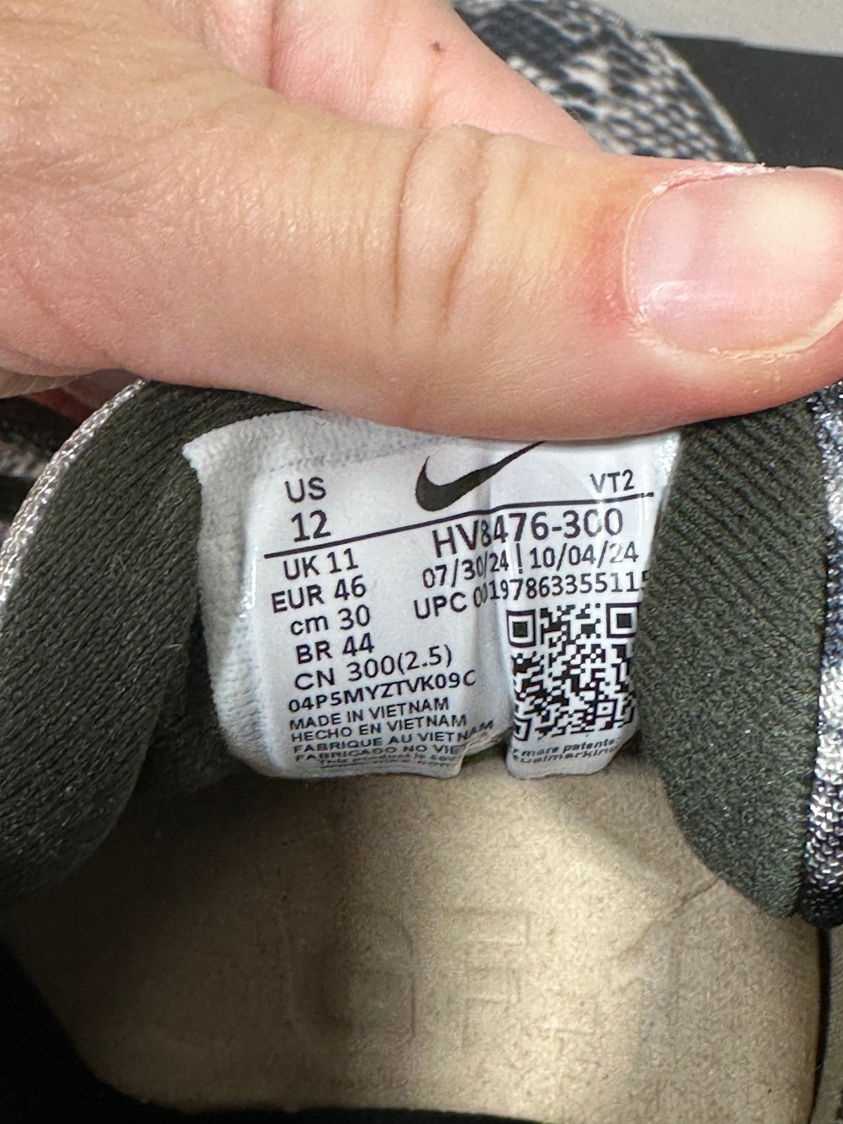 Nike Air Max Dn PRM "Snakeskin" Medium Olive - Men's 12 / Women's 13.5 - HV8476-300 (With Box)