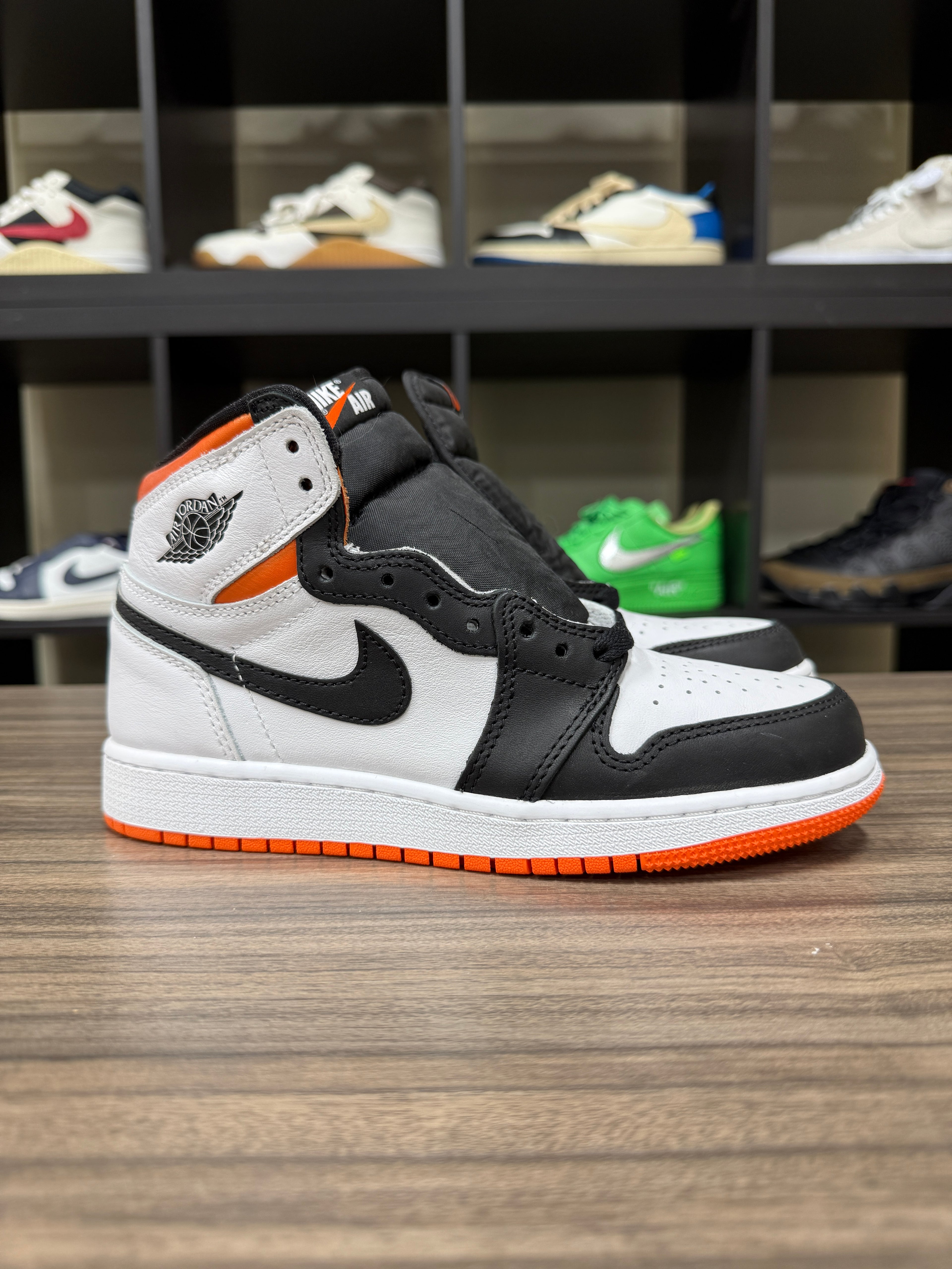 Air Jordan 1 High Electro Orange Sz 4.5y  NO BOX