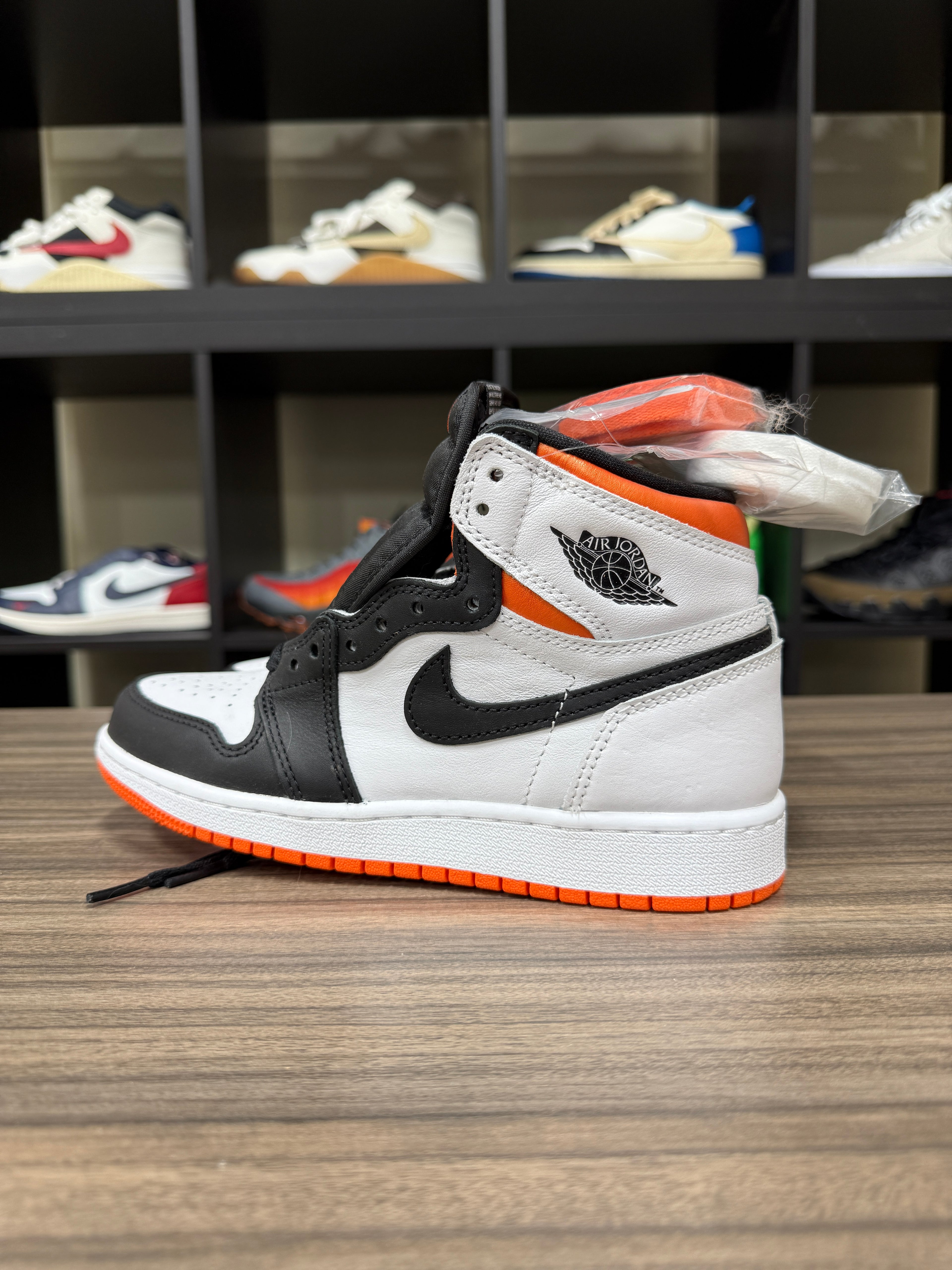Air Jordan 1 High Electro Orange Sz 4.5y  NO BOX