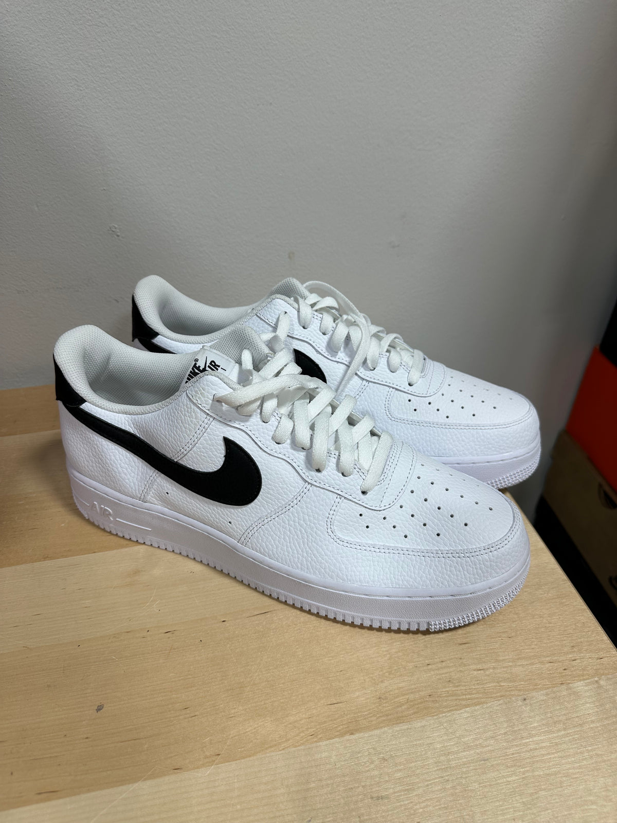 Nike Air Force 1 '07 Low White Black Tumbled Leather - Men's Size 13 - CT2302-100 (Shoes Only)