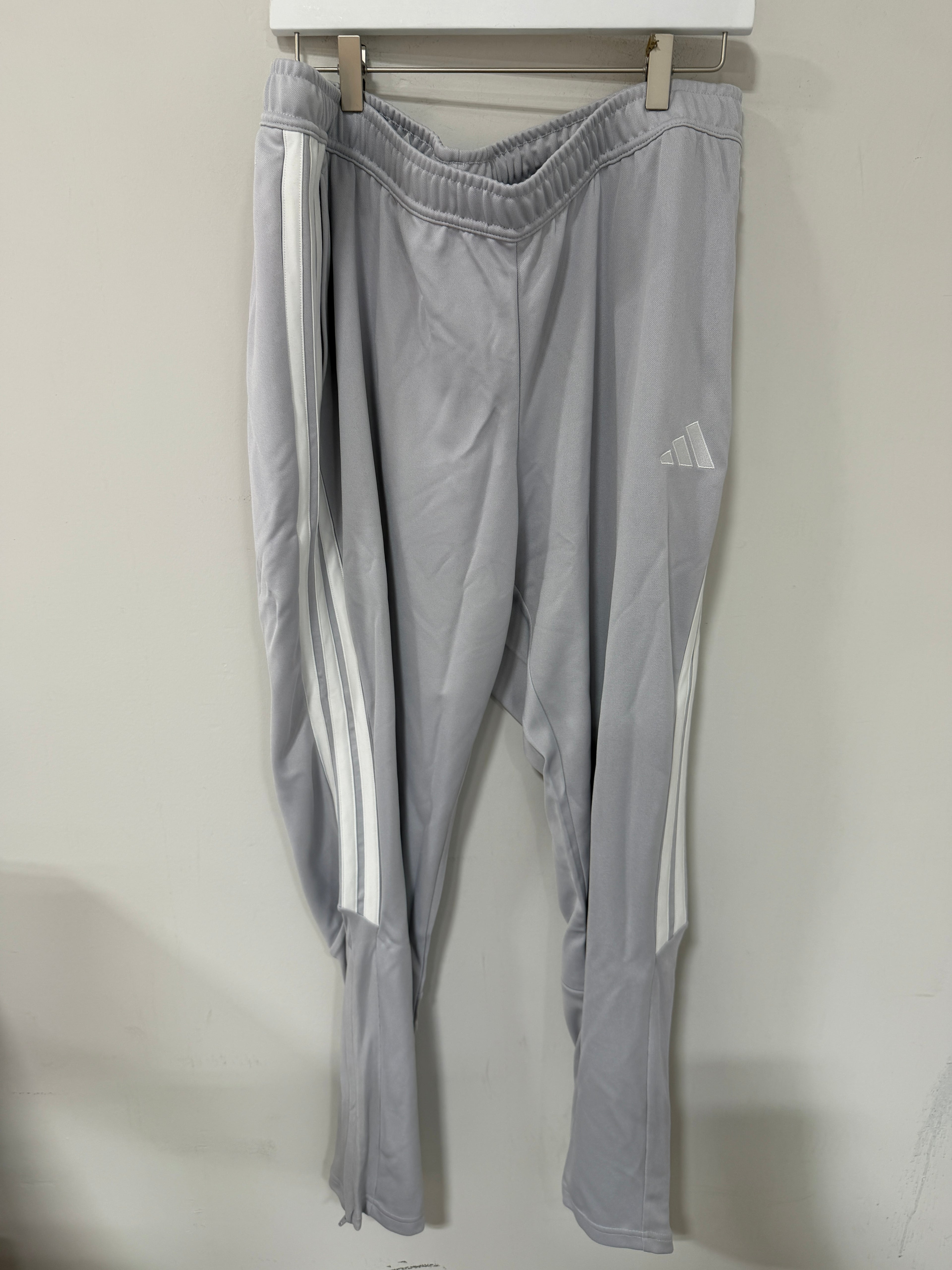 Adidas Tiro 26 Sweatpants Womens Sz 2XL