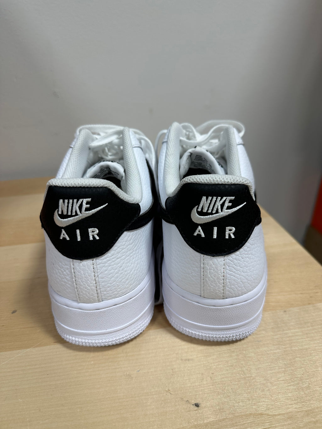 Nike Air Force 1 '07 Low White Black Tumbled Leather - Men's Size 13 - CT2302-100 (Shoes Only)