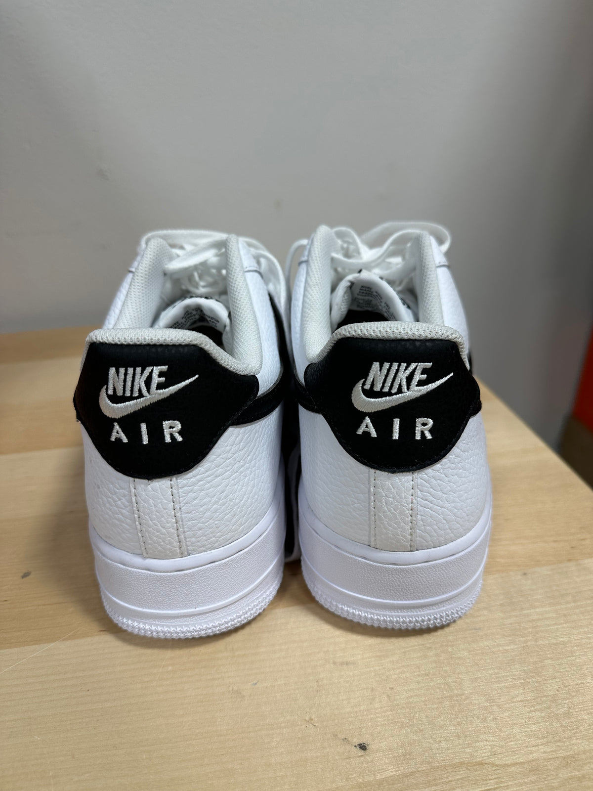 Nike Air Force 1 '07 Low White Black Tumbled Leather - Men's Size 13 - CT2302-100 (Shoes Only)