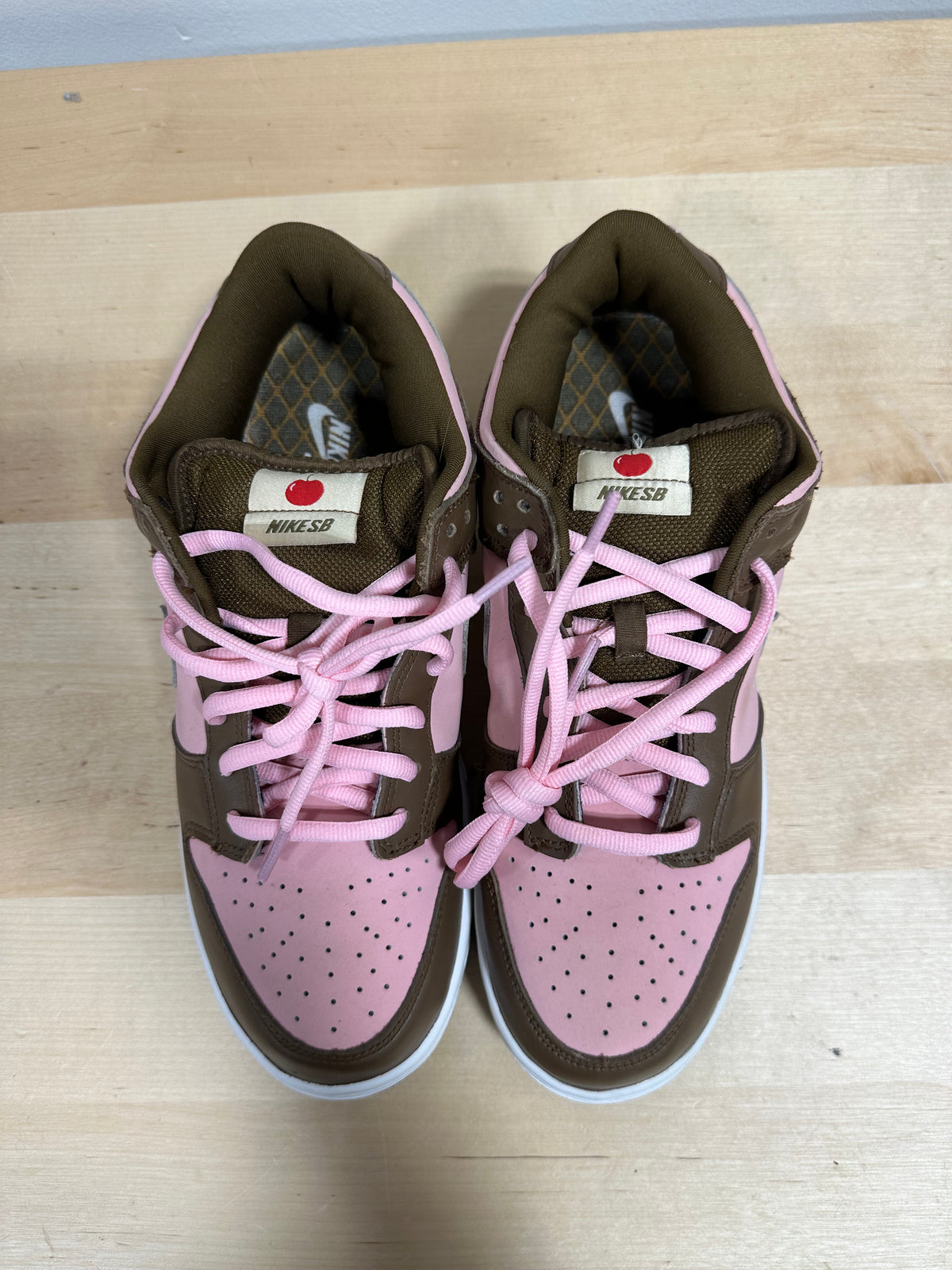 Vintage 2005 Stüssy x Nike SB Dunk Low Pro "Cherry" - Men's Size 10.5 - 304292-671 (Shoes Only)