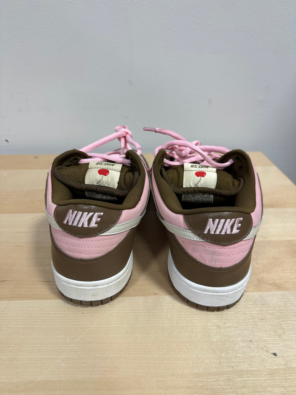 Vintage 2005 Stüssy x Nike SB Dunk Low Pro "Cherry" - Men's Size 10.5 - 304292-671 (Shoes Only)