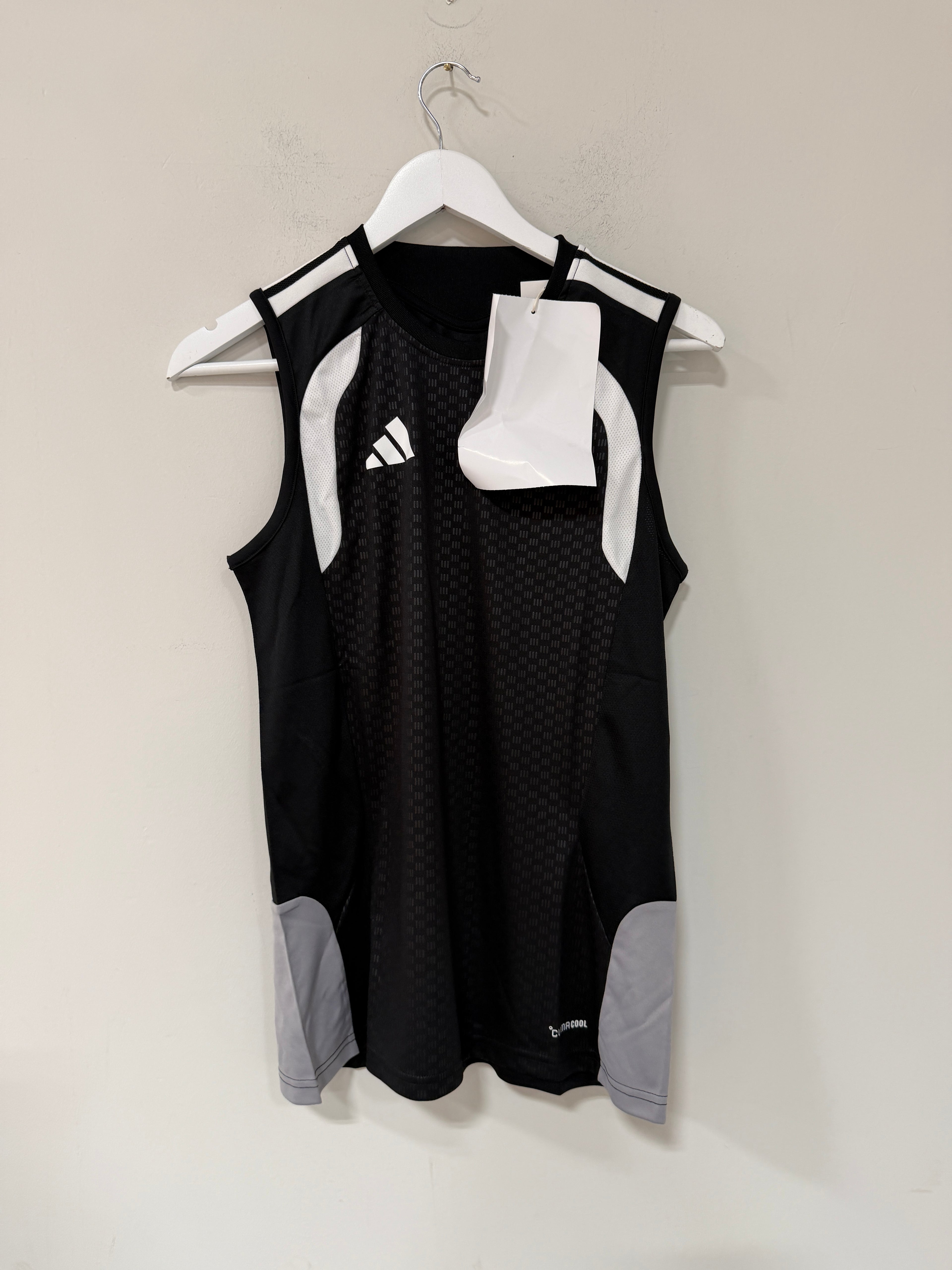 Adidas Tiro 26 Sleeveless Jersey Womens Size Small