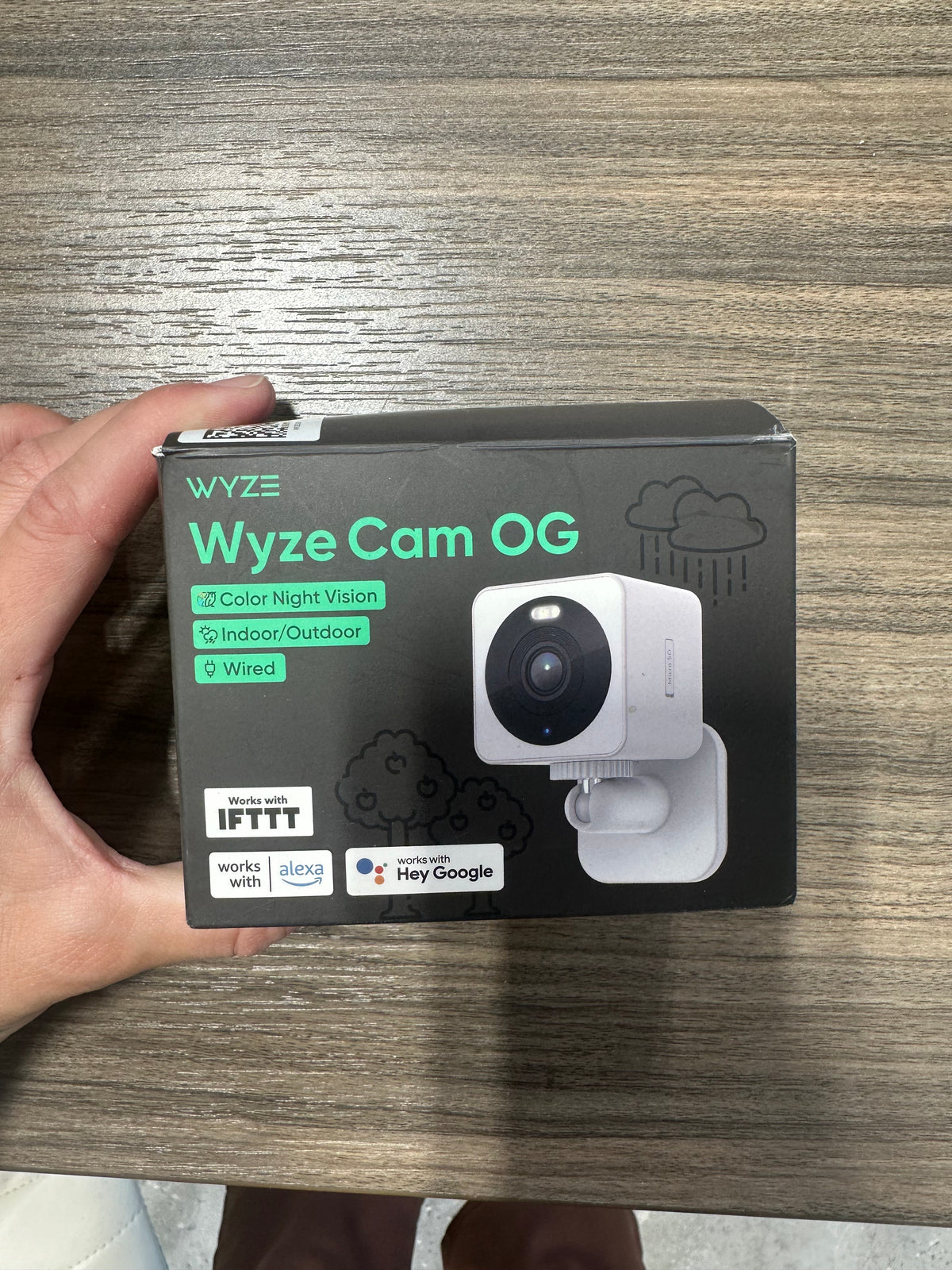 Wyze Cam OG – 1080p Smart Home Security Camera with Spotlight