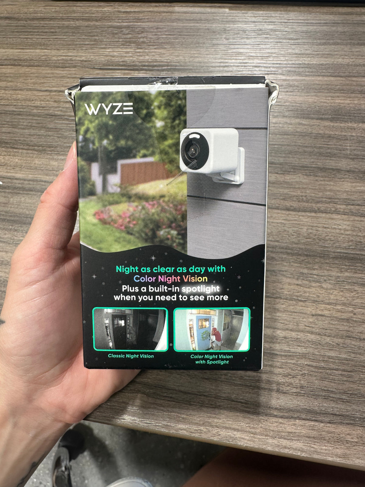 Wyze Cam v4 – 2.5K Ultra HD Smart Home Security Camera (Wired)