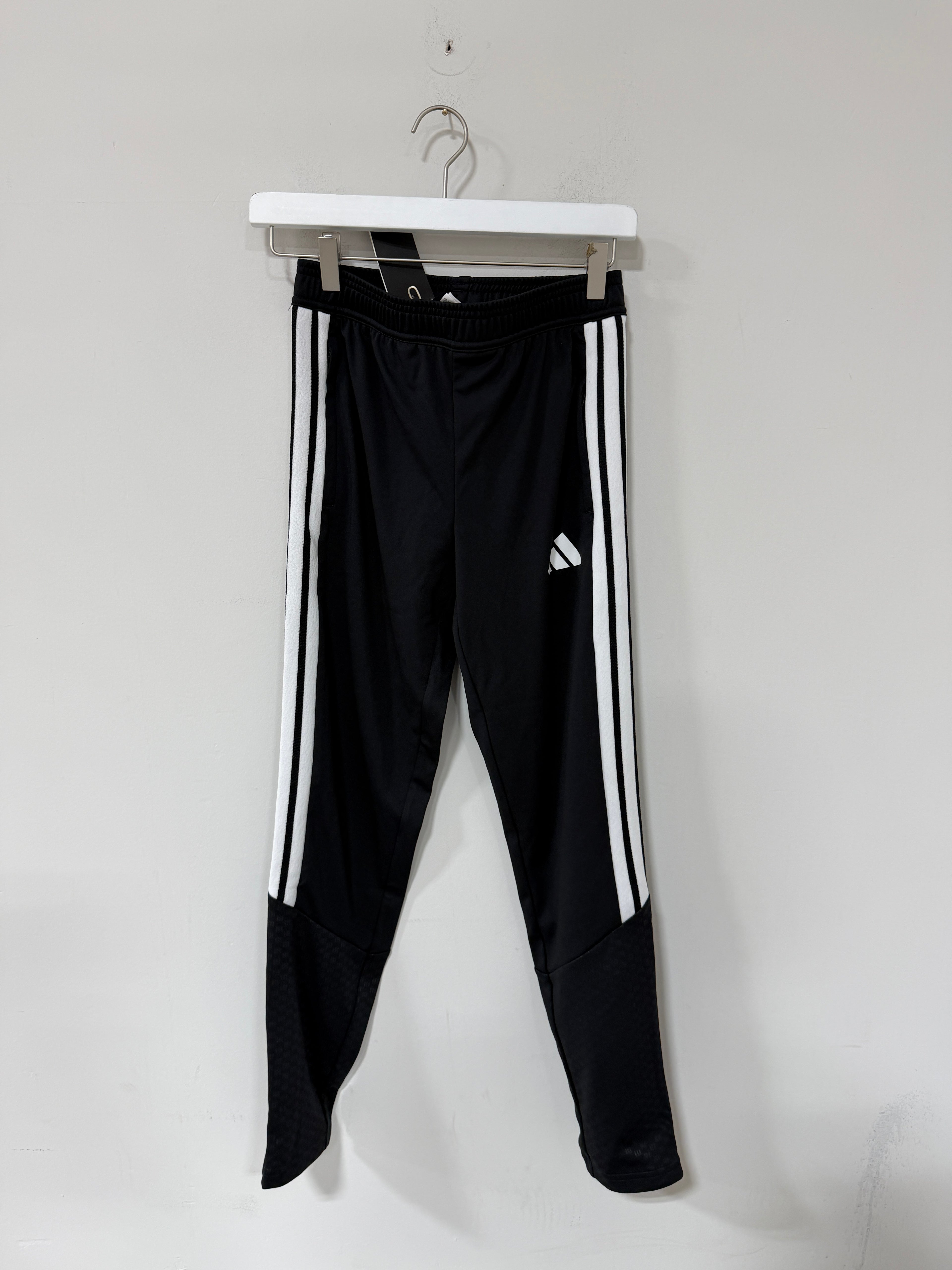 Adidas Tiro 26 Club Training Pants Youth – Black/White