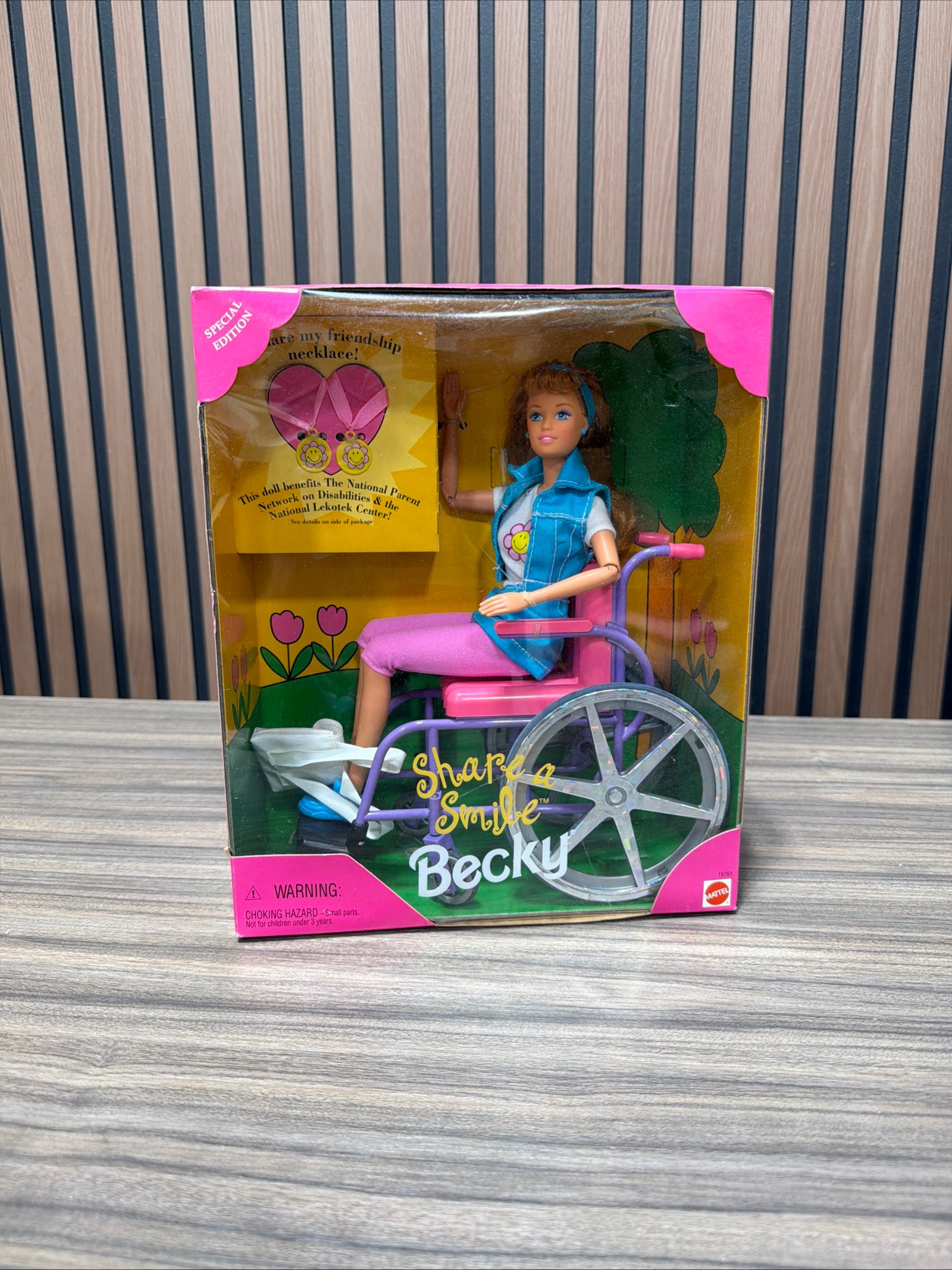 1996 “Share a Smile” Becky Barbie Doll #15761 Mattel Wheelchair